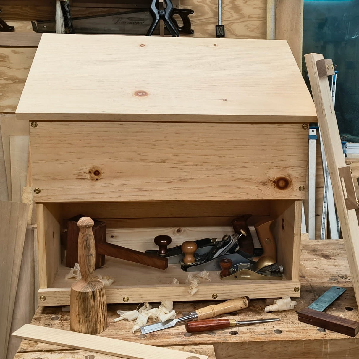 Build a Dutch Tool Chest with Randy Archer